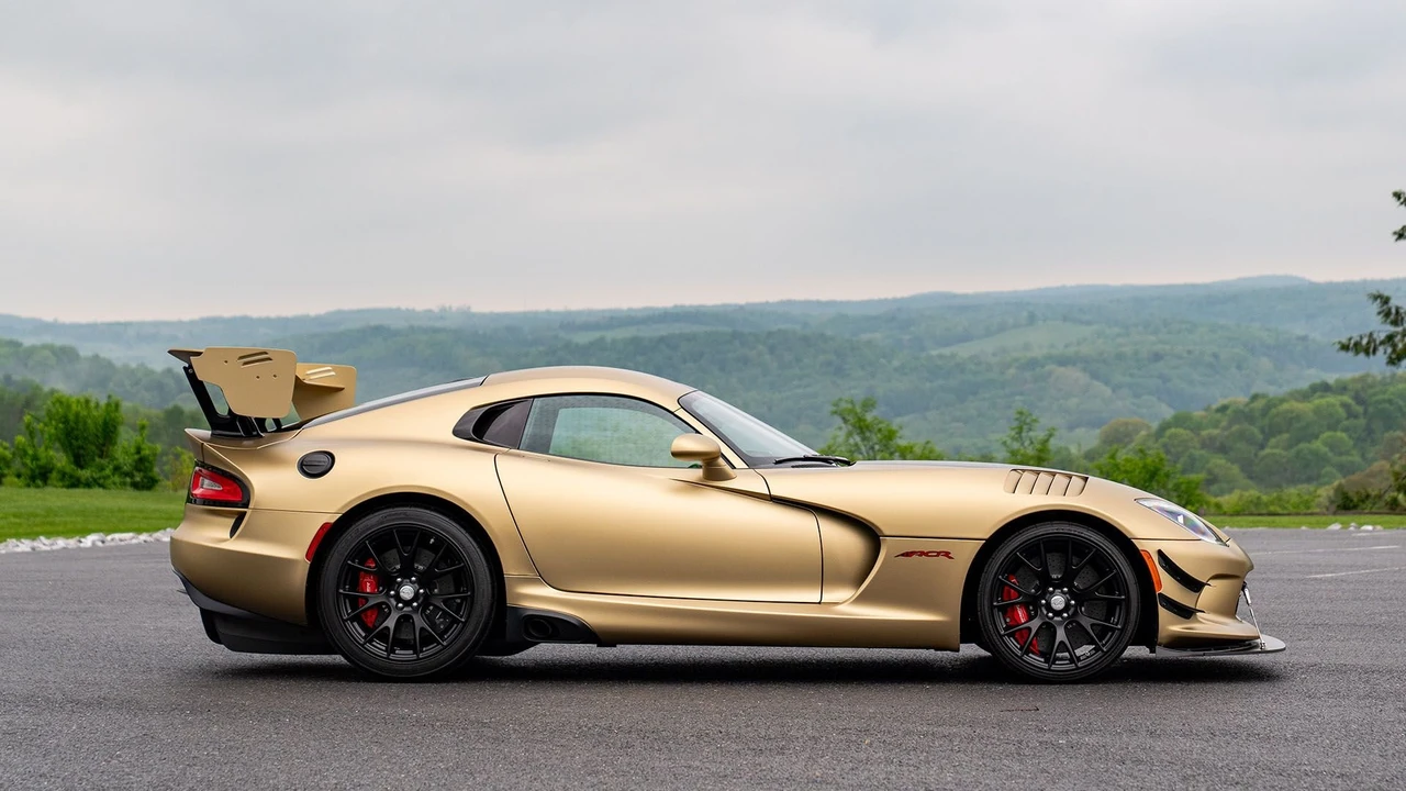 2017 Dodge Viper ACR 5th Gen - Image 4 of 31