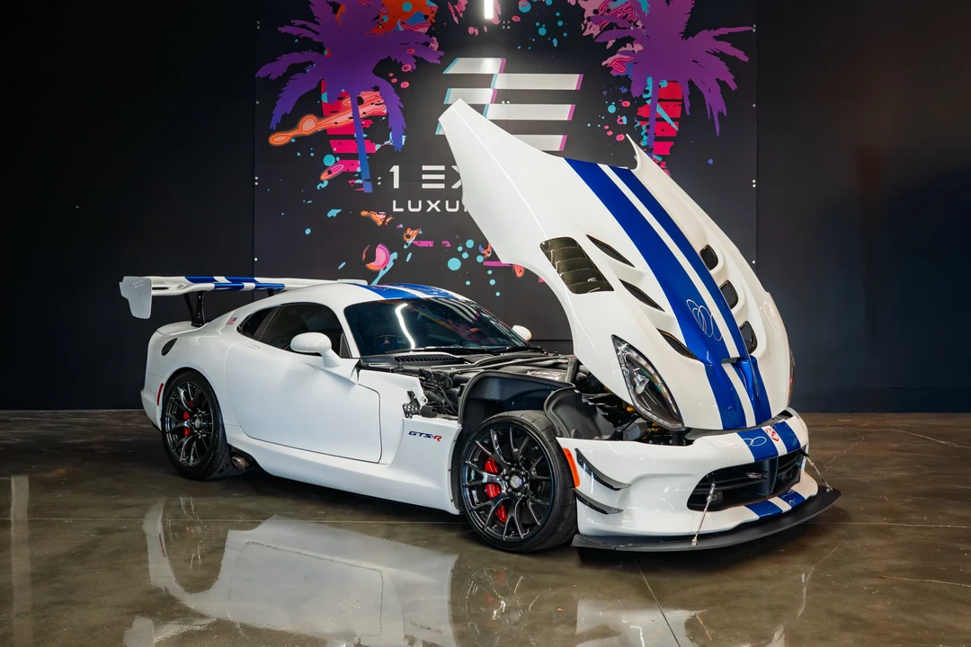 2017 Dodge Viper ACR 5th Gen - Image 2 of 31