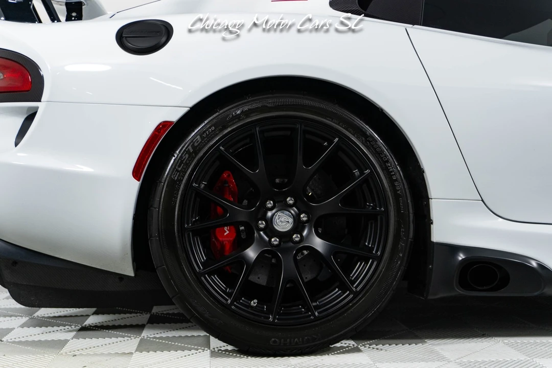 2017 Dodge Viper ACR 5th Gen - Image 13 of 31