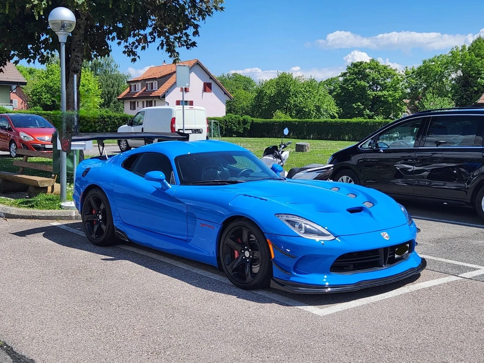2017 Dodge Viper 5th Gen - Image 2 of 31