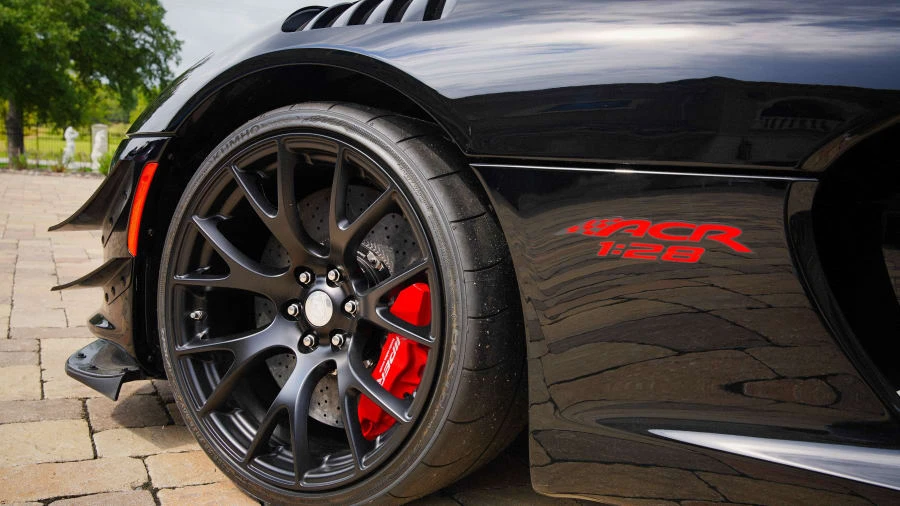 2017 Dodge Viper 5th Gen - Image 11 of 28