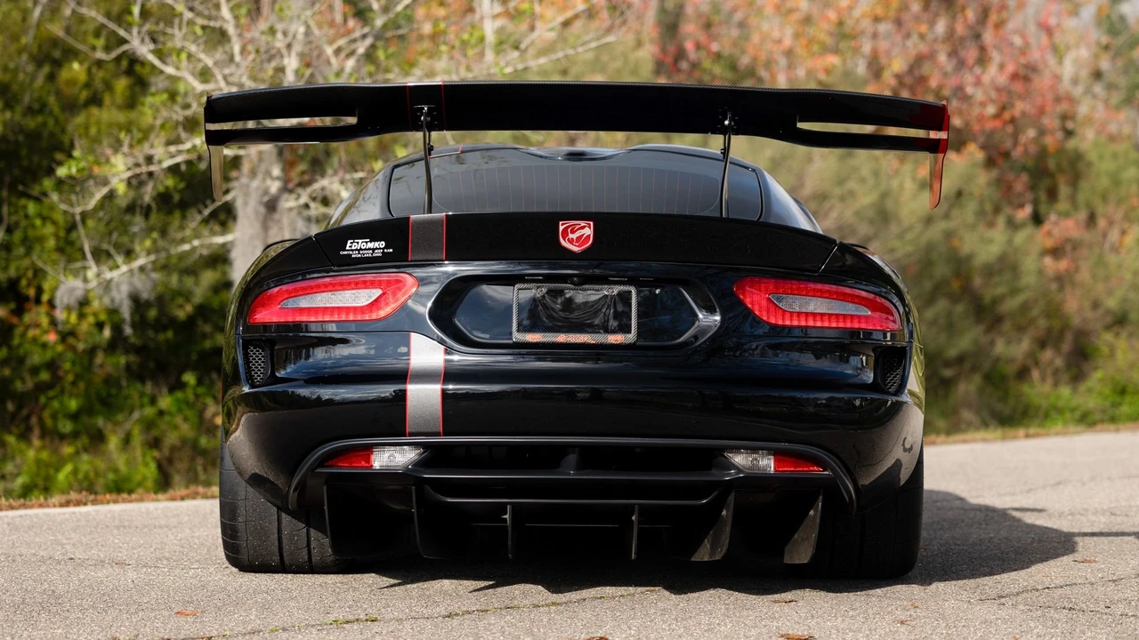 2017 Dodge Viper ACR 5th Gen - Image 19 of 31