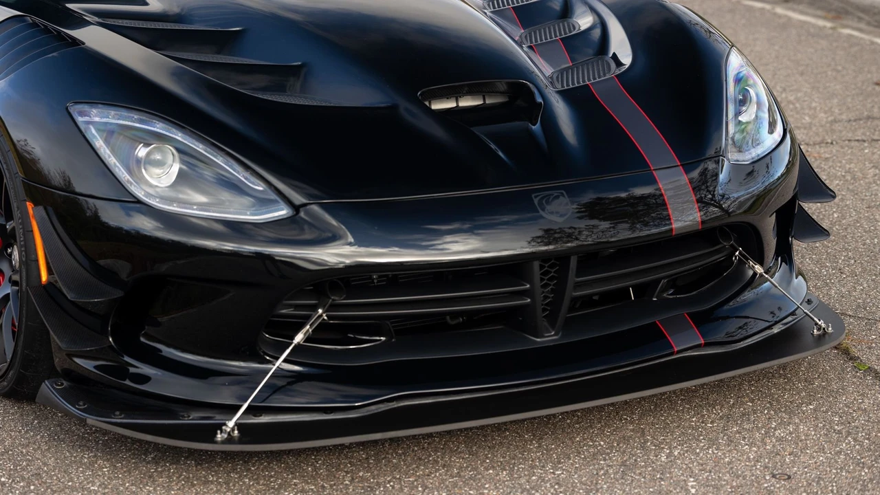 2017 Dodge Viper ACR 5th Gen - Image 25 of 31