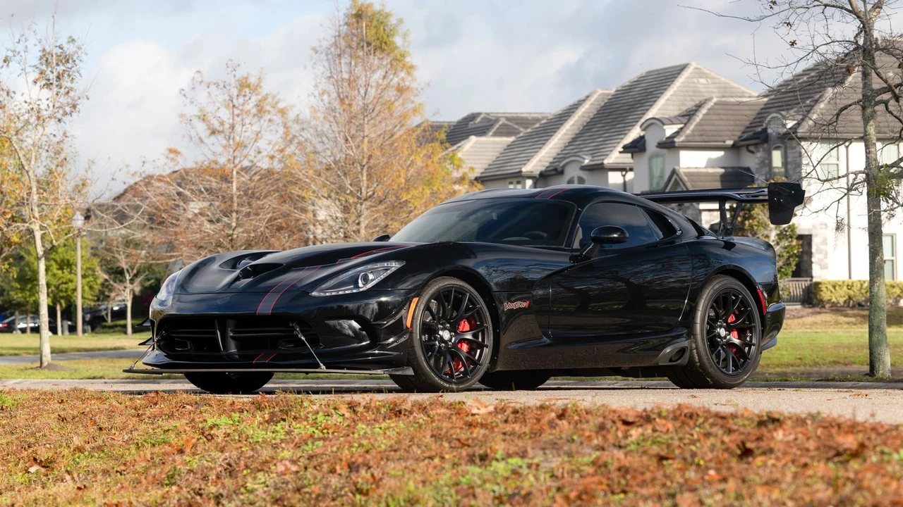 2017 Dodge Viper ACR 5th Gen - Image 15 of 31