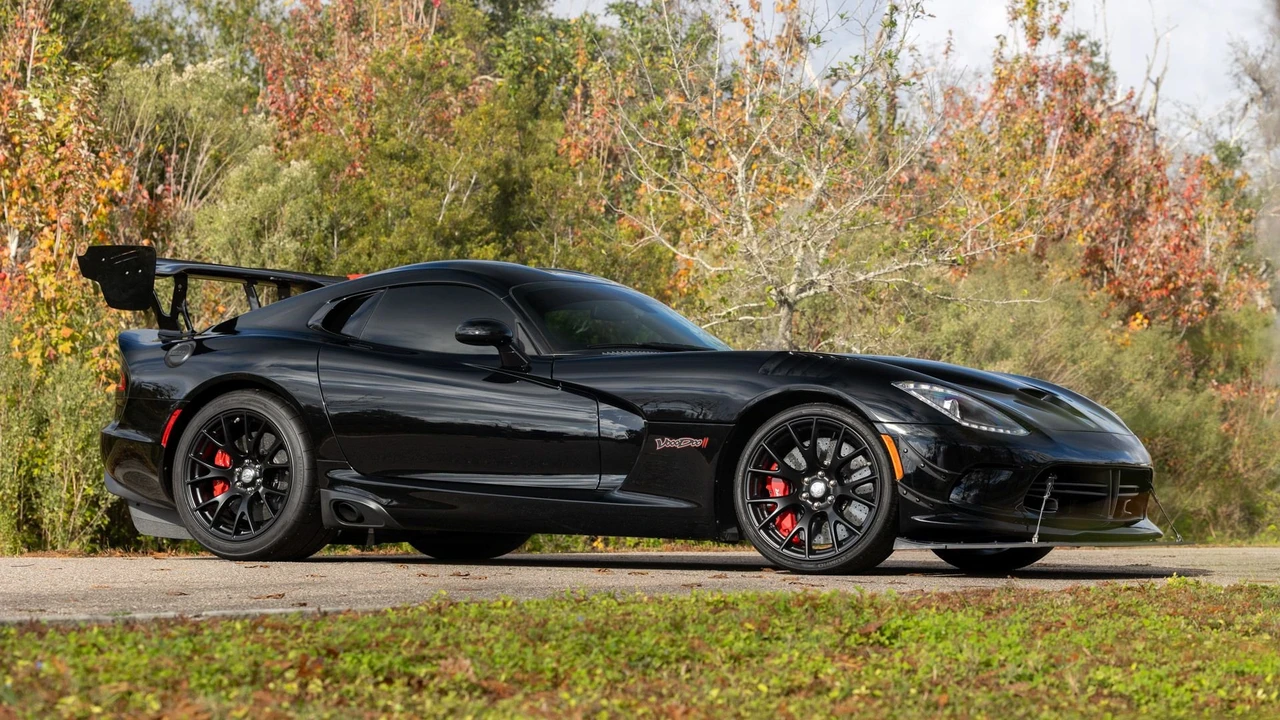 2017 Dodge Viper ACR 5th Gen - Image 11 of 31