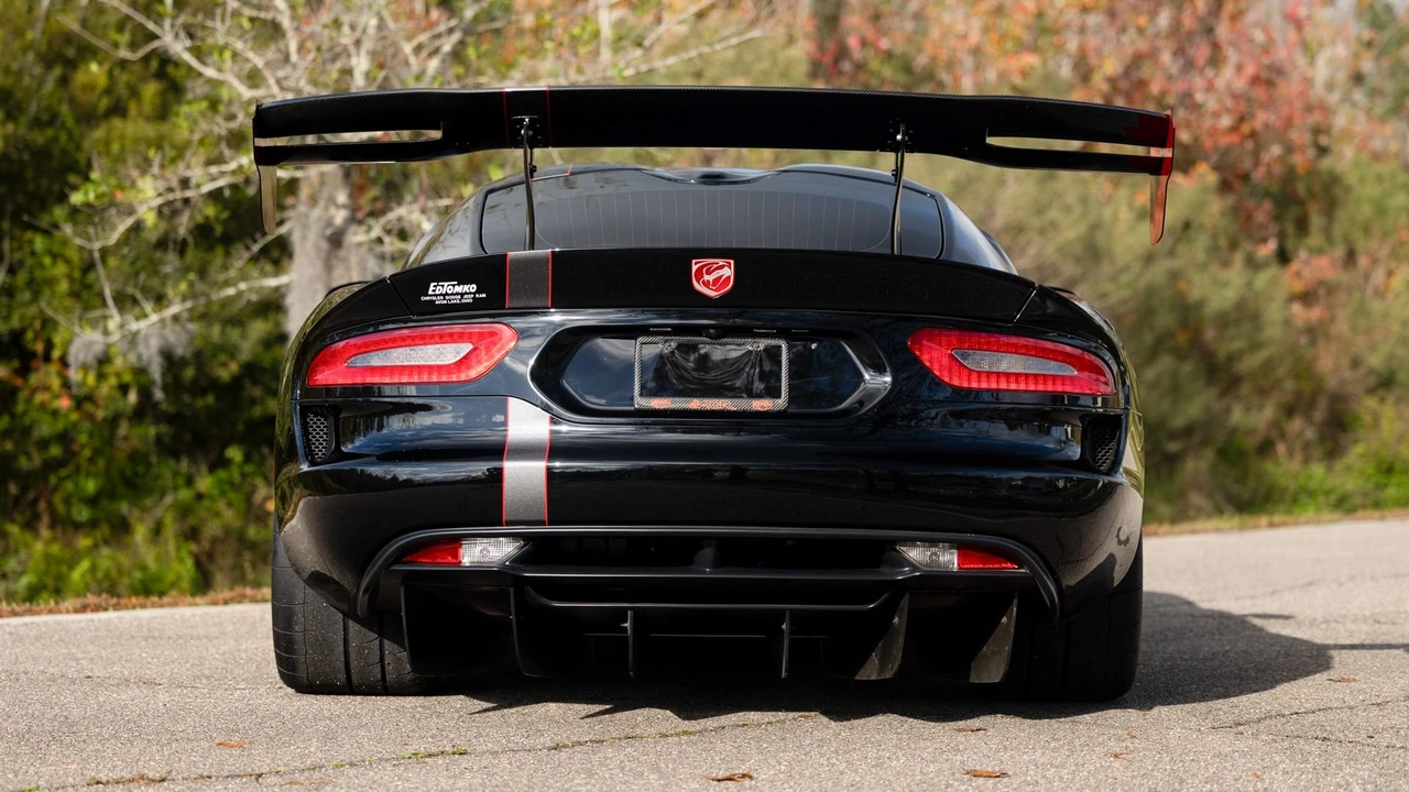 2017 Dodge Viper ACR 5th Gen - Image 3 of 31