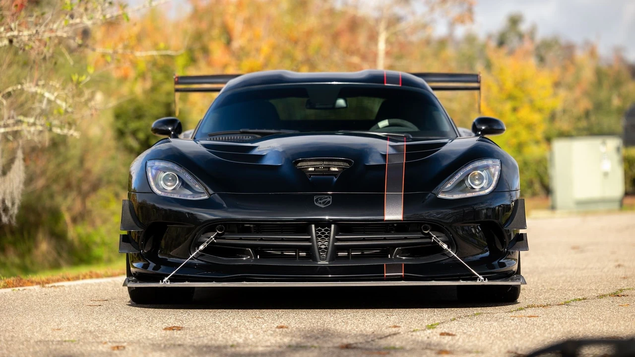 2017 Dodge Viper ACR 5th Gen - Image 13 of 31