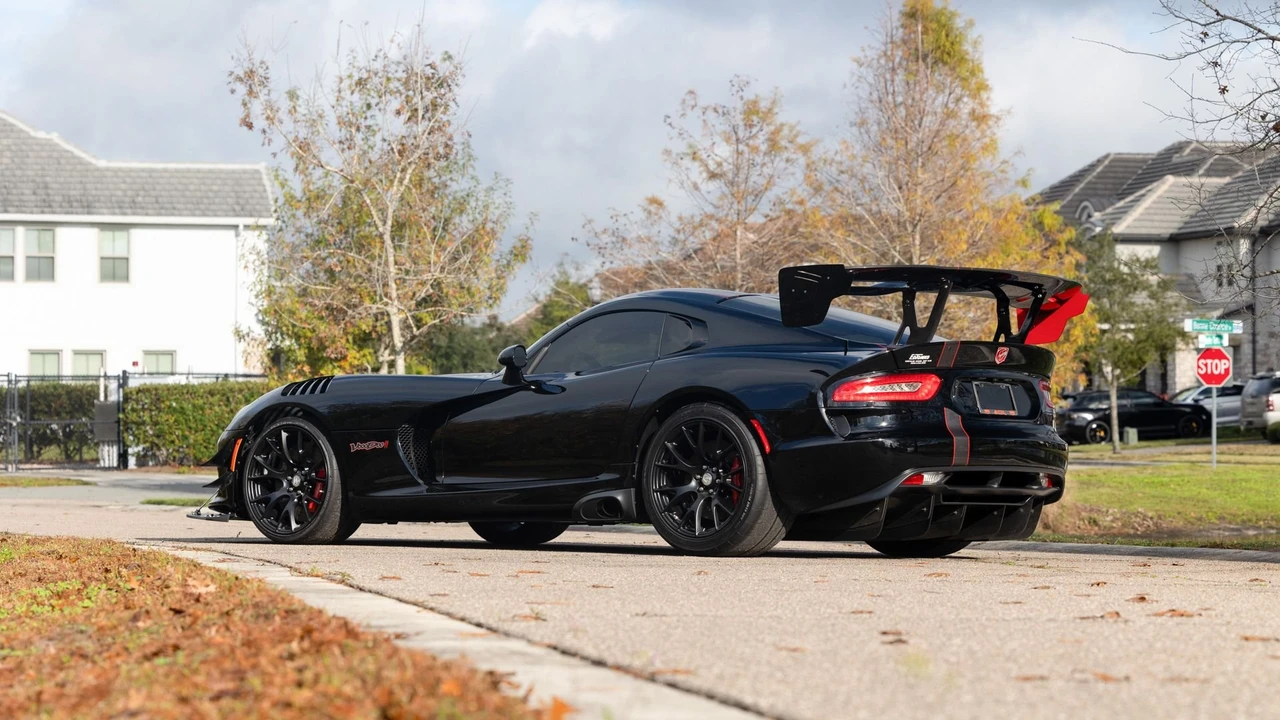2017 Dodge Viper ACR 5th Gen - Image 14 of 31