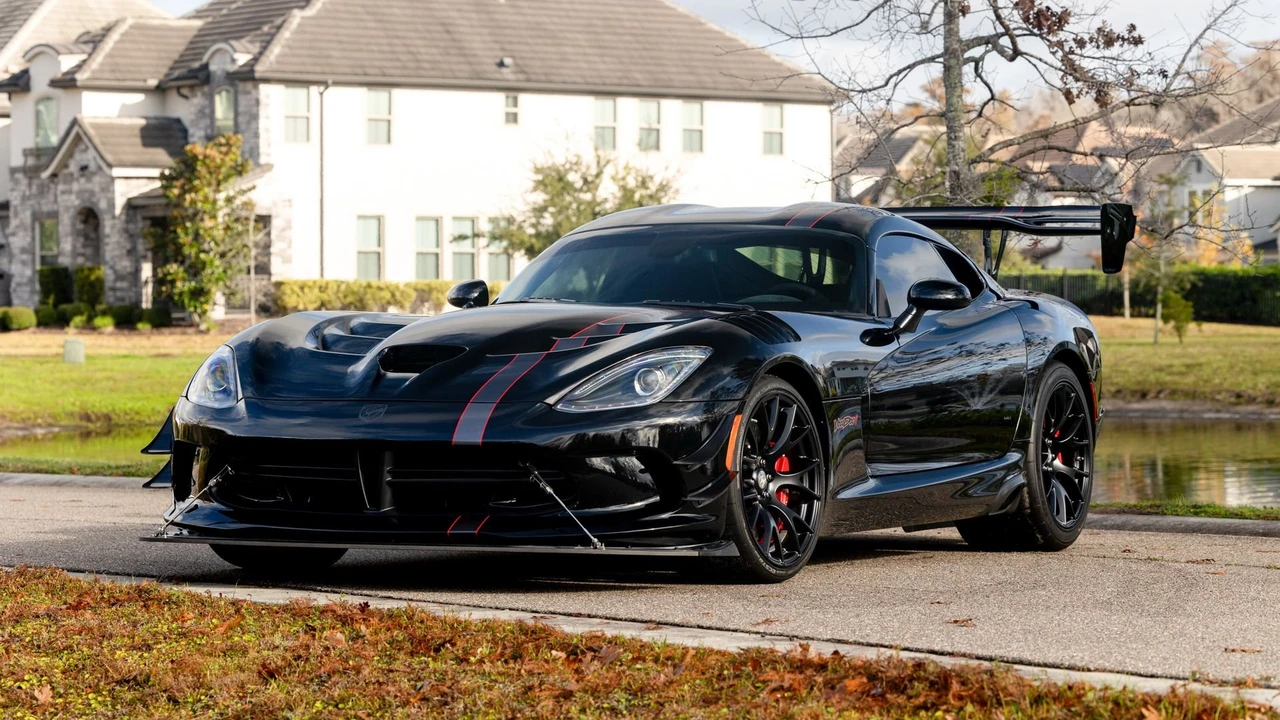 2017 Dodge Viper ACR 5th Gen - Image 16 of 31