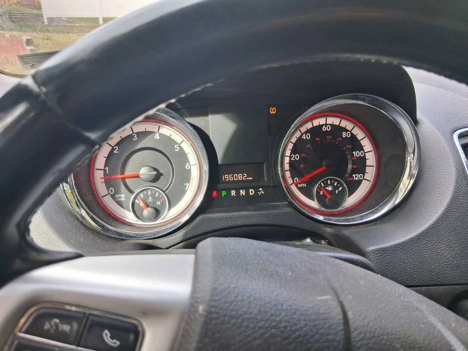 2017 Dodge Caravan - Image 6 of 7
