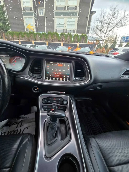 2017 Dodge Challenger 3rd Gen - Image 6 of 8