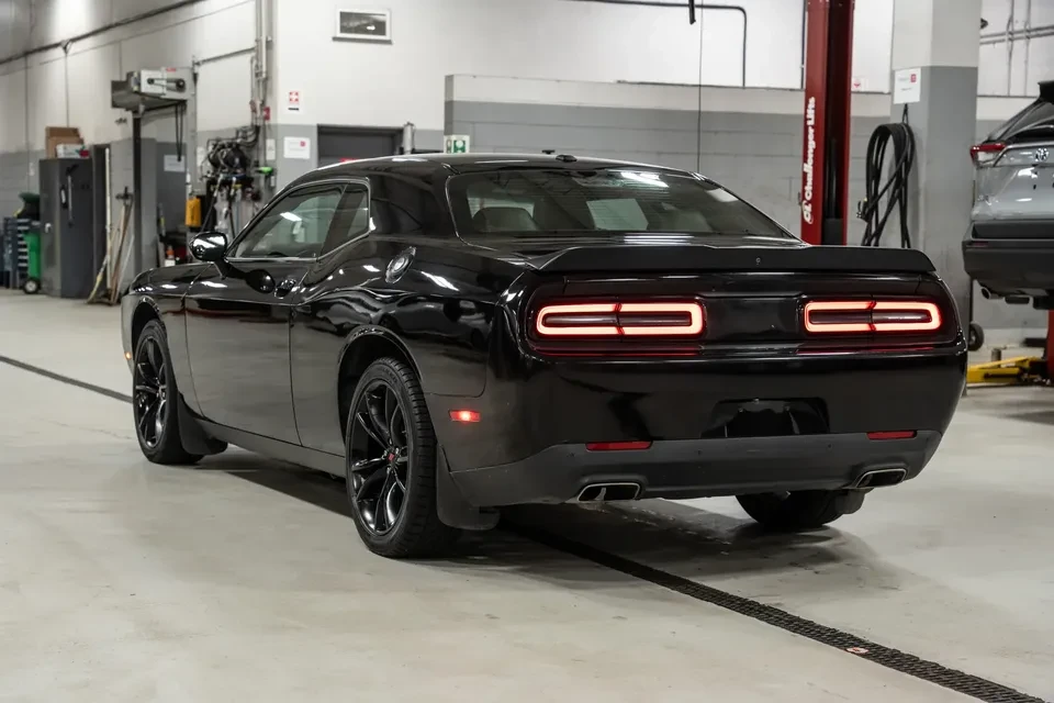 2017 Dodge Challenger 3rd Gen - Image 5 of 12