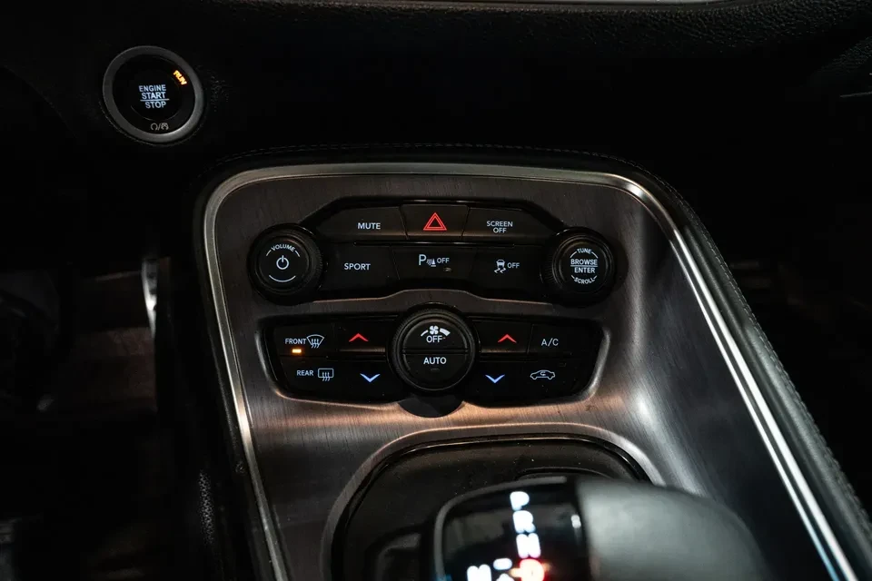 2017 Dodge Challenger 3rd Gen - Image 10 of 12