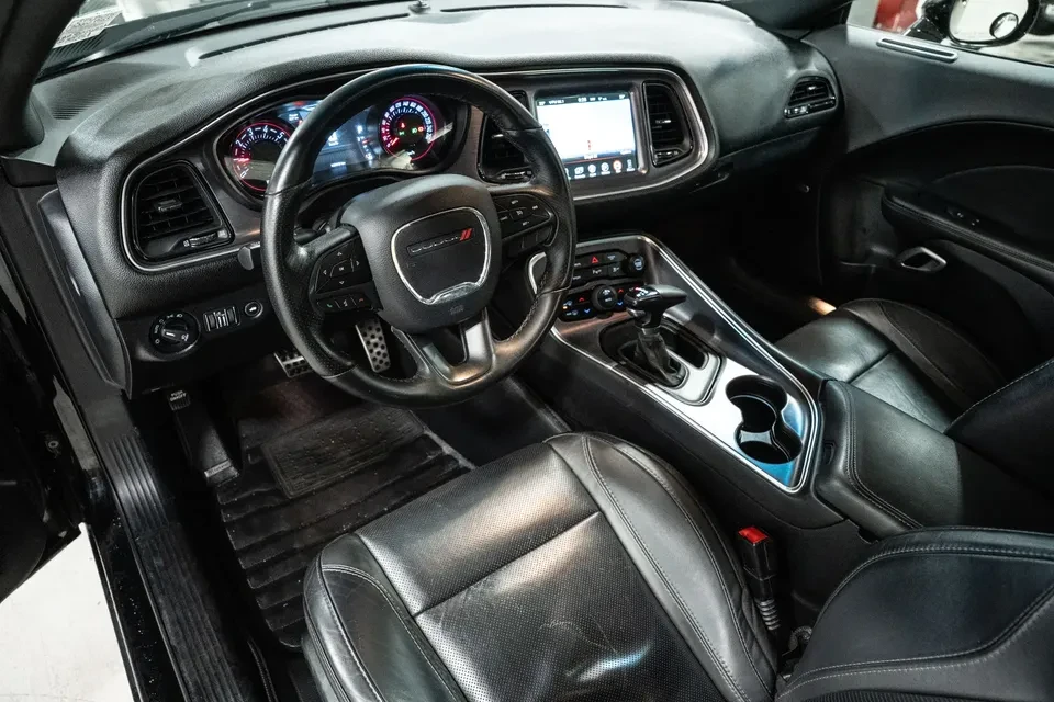 2017 Dodge Challenger 3rd Gen - Image 7 of 12