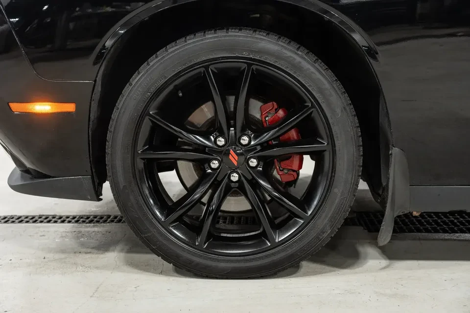 2017 Dodge Challenger 3rd Gen - Image 6 of 12