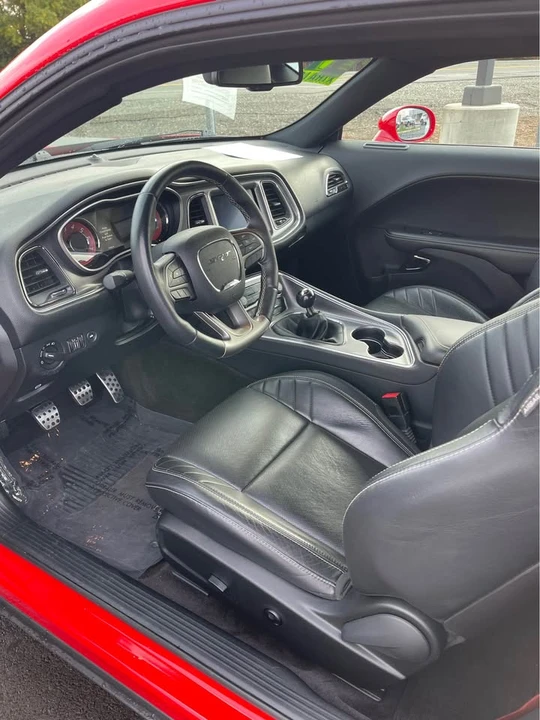 2017 Dodge Challenger 3rd Gen - Image 6 of 7