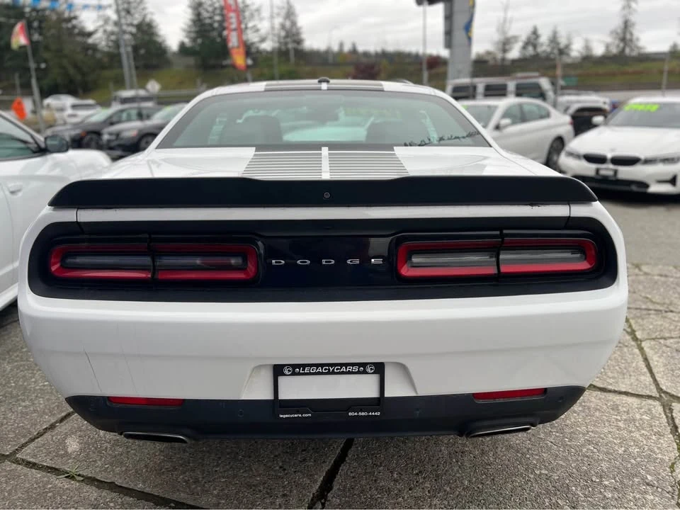 2017 Dodge Challenger 3rd Gen - Image 5 of 10