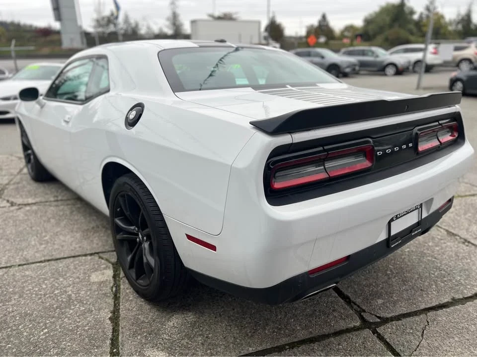 2017 Dodge Challenger 3rd Gen - Image 6 of 10