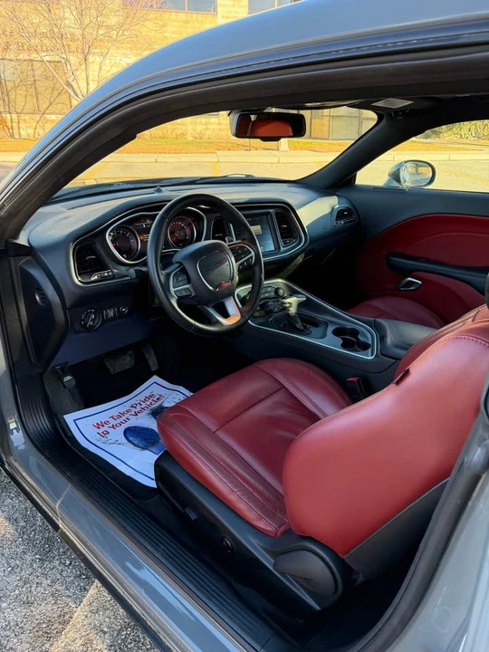 2017 Dodge Challenger 3rd Gen - Image 9 of 16