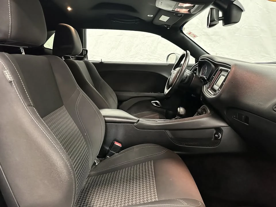 2017 Dodge Challenger 3rd Gen - Image 13 of 18
