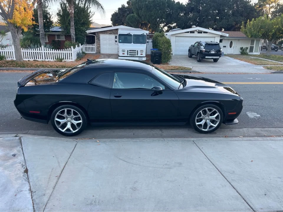 2017 Dodge Challenger 3rd Gen - Image 5 of 17