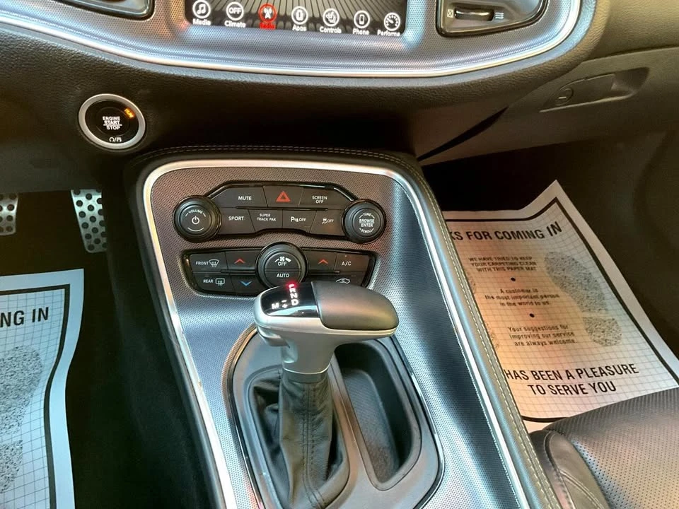 2017 Dodge Challenger 3rd Gen - Image 16 of 20
