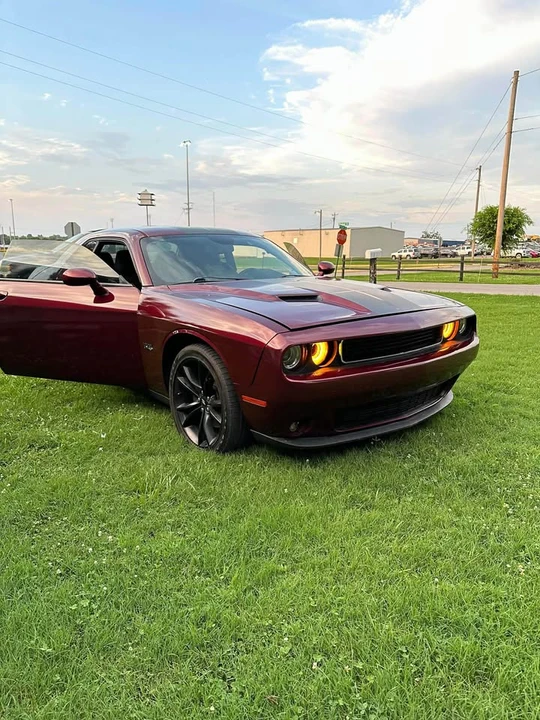2017 Dodge Challenger 3rd Gen - Image 2 of 3