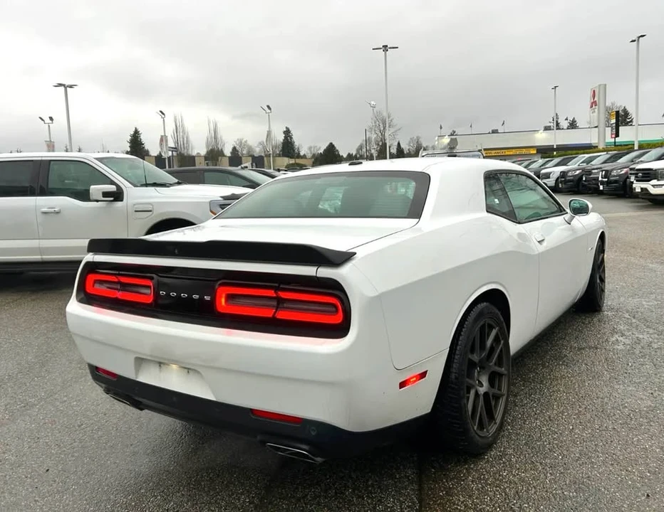 2017 Dodge Challenger 3rd Gen - Image 11 of 12
