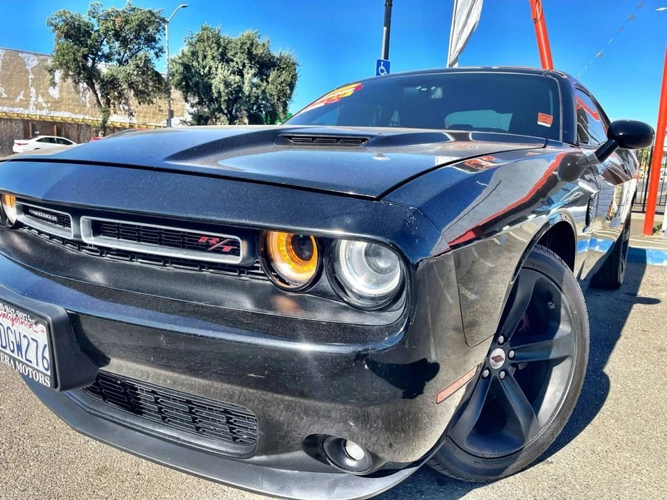 2017 Dodge Challenger 3rd Gen - Image 4 of 20