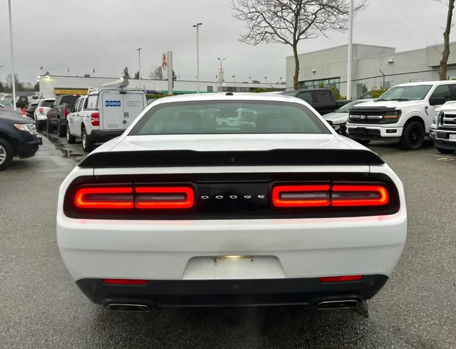 2017 Dodge Challenger 3rd Gen - Image 7 of 12