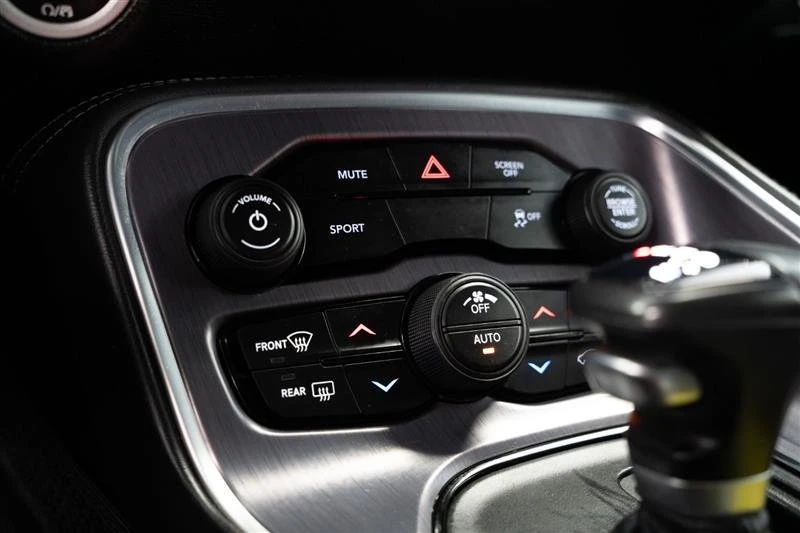 2017 Dodge Challenger 3rd Gen - Image 15 of 19