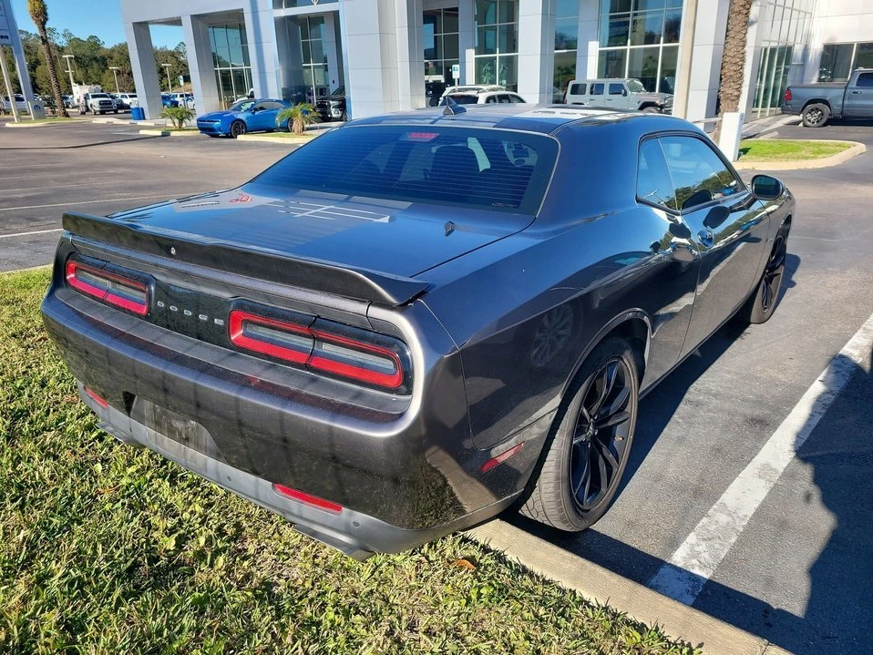 2017 Dodge Challenger 3rd Gen - Image 4 of 10