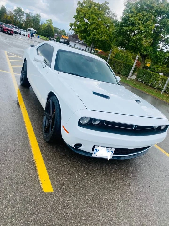 2017 Dodge Challenger 3rd Gen - Image 5 of 7