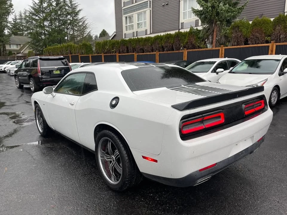 2017 Dodge Challenger 3rd Gen - Image 5 of 8