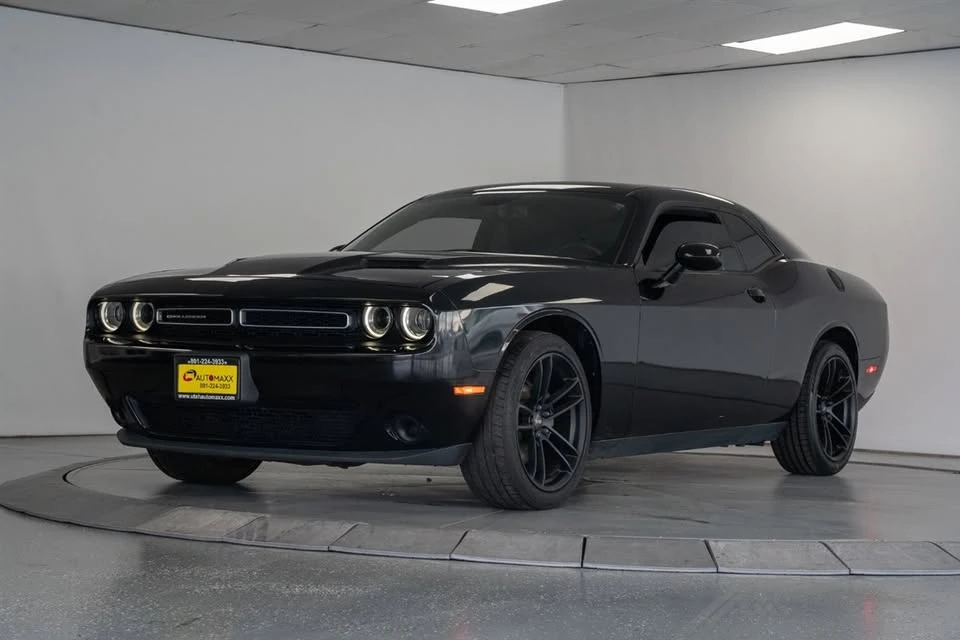 2017 Dodge Challenger 3rd Gen - Image 3 of 16