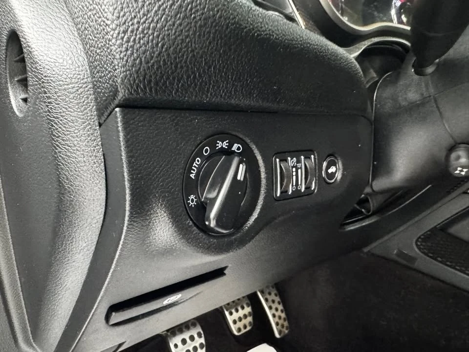 2017 Dodge Challenger 3rd Gen - Image 13 of 20