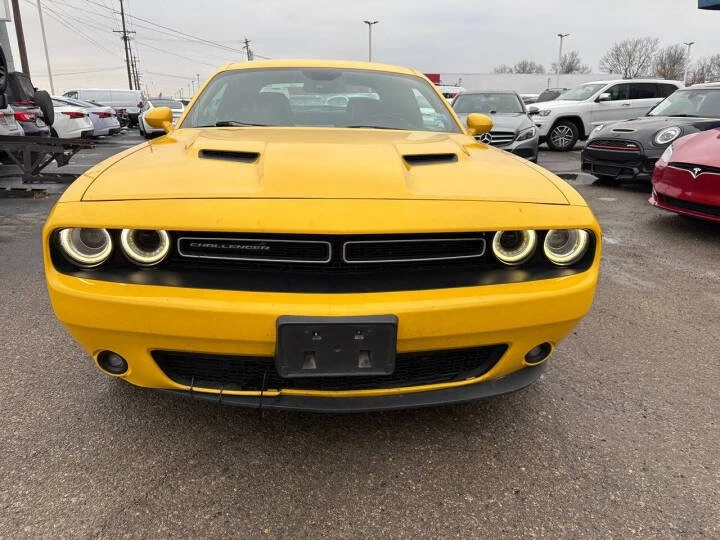 2017 Dodge Challenger 3rd Gen - Image 5 of 8