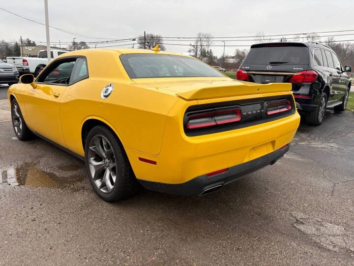2017 Dodge Challenger 3rd Gen - Image 3 of 8