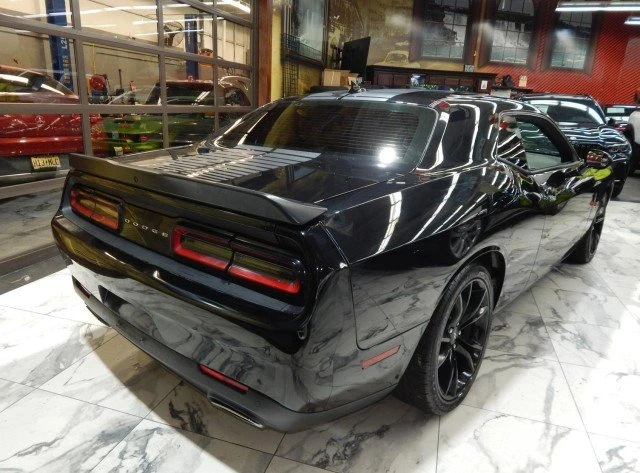 2017 Dodge Challenger 3rd Gen - Image 3 of 8