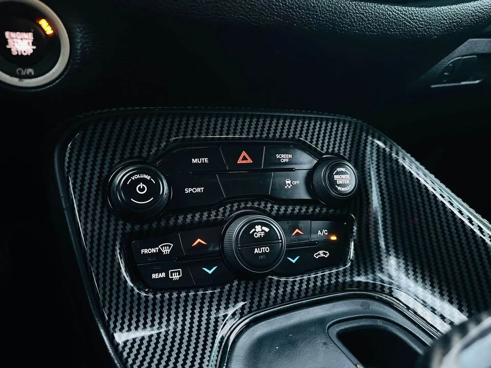2017 Dodge Challenger 3rd Gen - Image 10 of 20