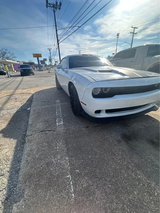 2017 Dodge Challenger 3rd Gen - Image 3 of 8