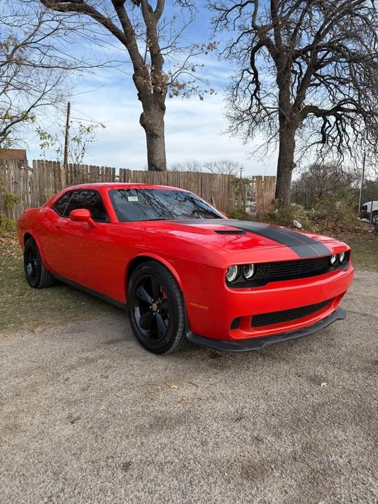 2017 Dodge Challenger 3rd Gen - Image 4 of 15