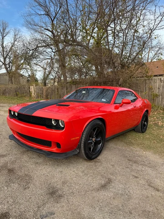 2017 Dodge Challenger 3rd Gen - Image 3 of 15