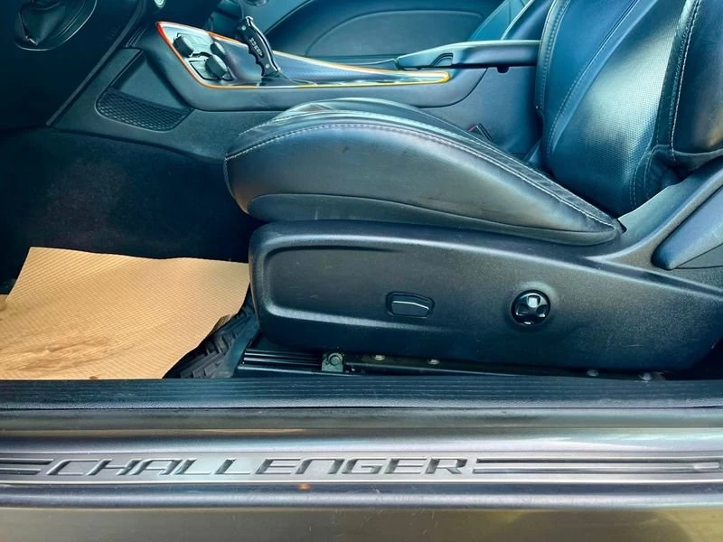 2017 Dodge Challenger 3rd Gen - Image 11 of 20