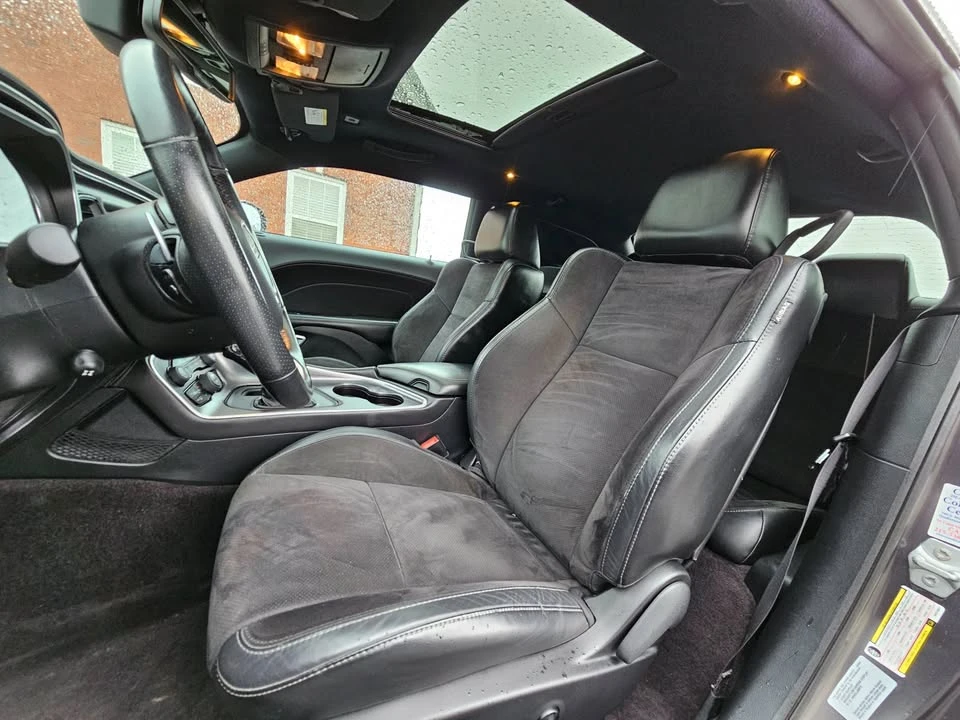 2017 Dodge Challenger 3rd Gen - Image 9 of 17