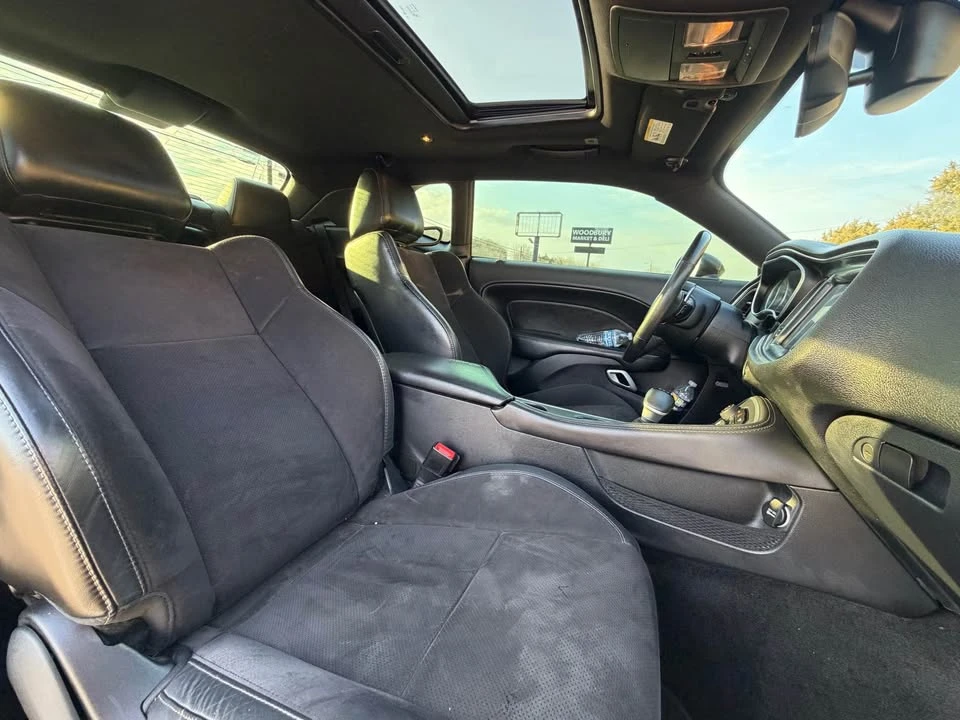 2017 Dodge Challenger 3rd Gen - Image 11 of 17