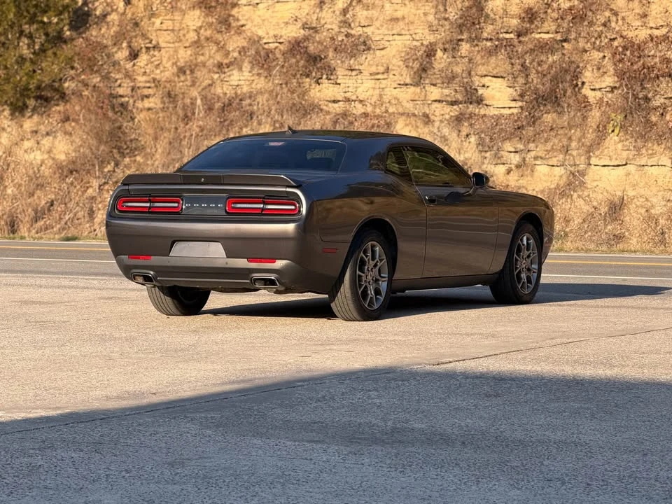 2017 Dodge Challenger 3rd Gen - Image 4 of 17