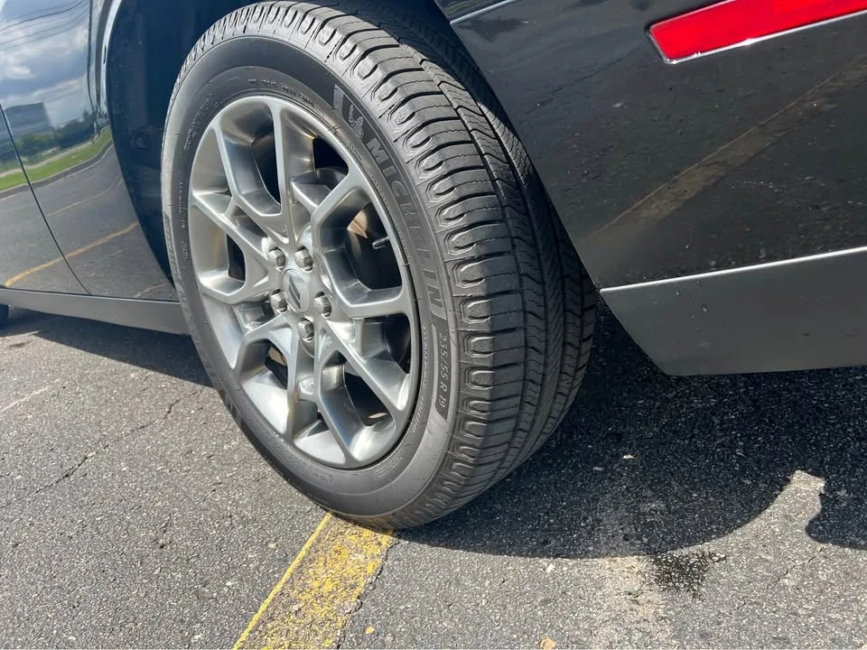 2017 Dodge Challenger 3rd Gen - Image 5 of 10