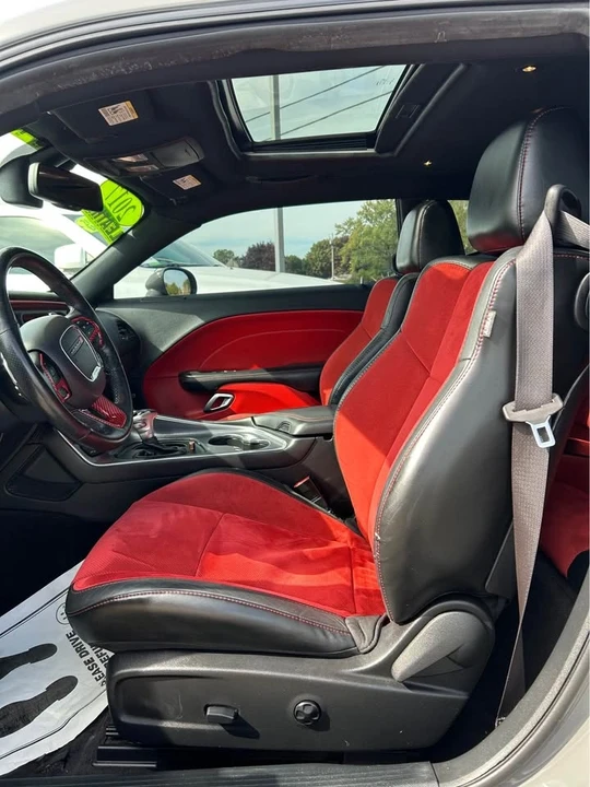 2017 Dodge Challenger 3rd Gen - Image 8 of 12