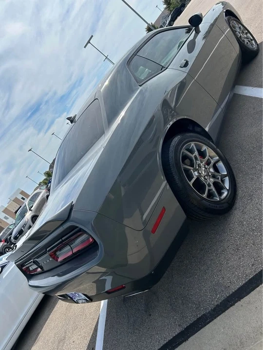 2017 Dodge Challenger 3rd Gen - Image 5 of 12